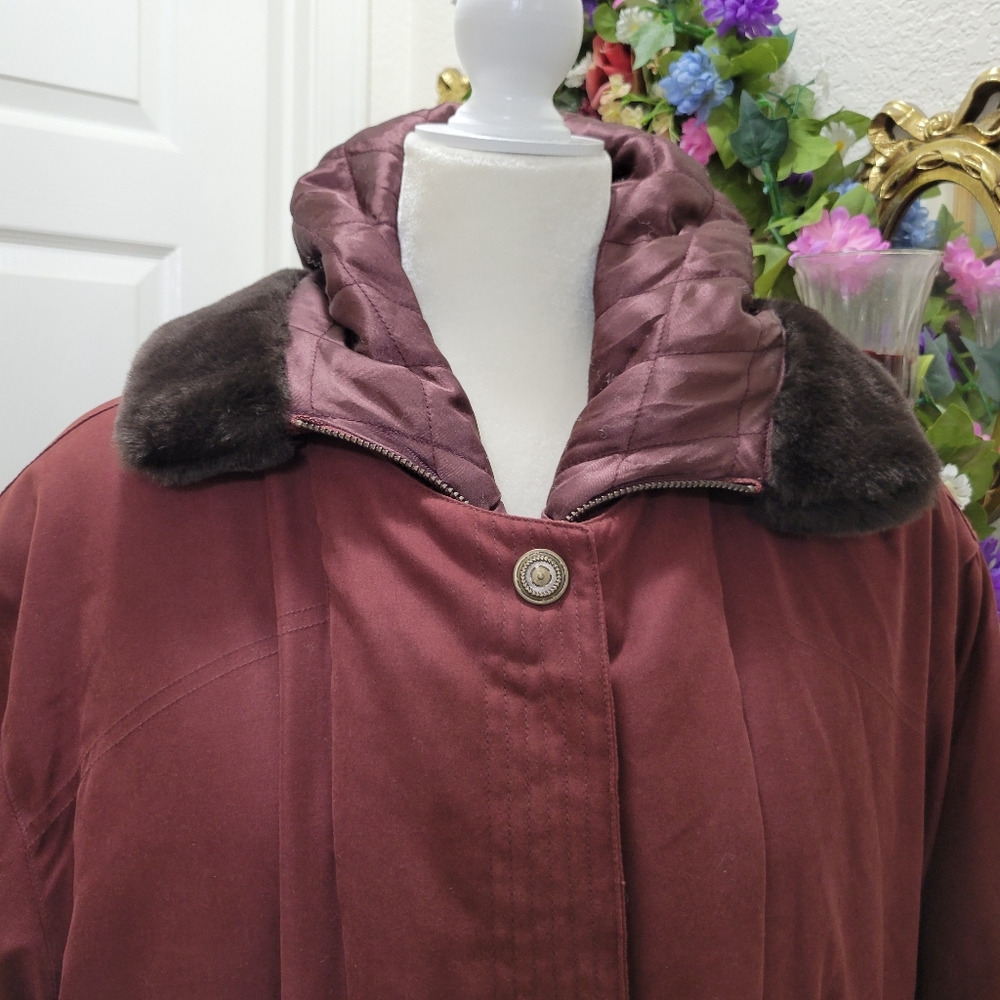 Traders Jacket - Picture 2 of 11